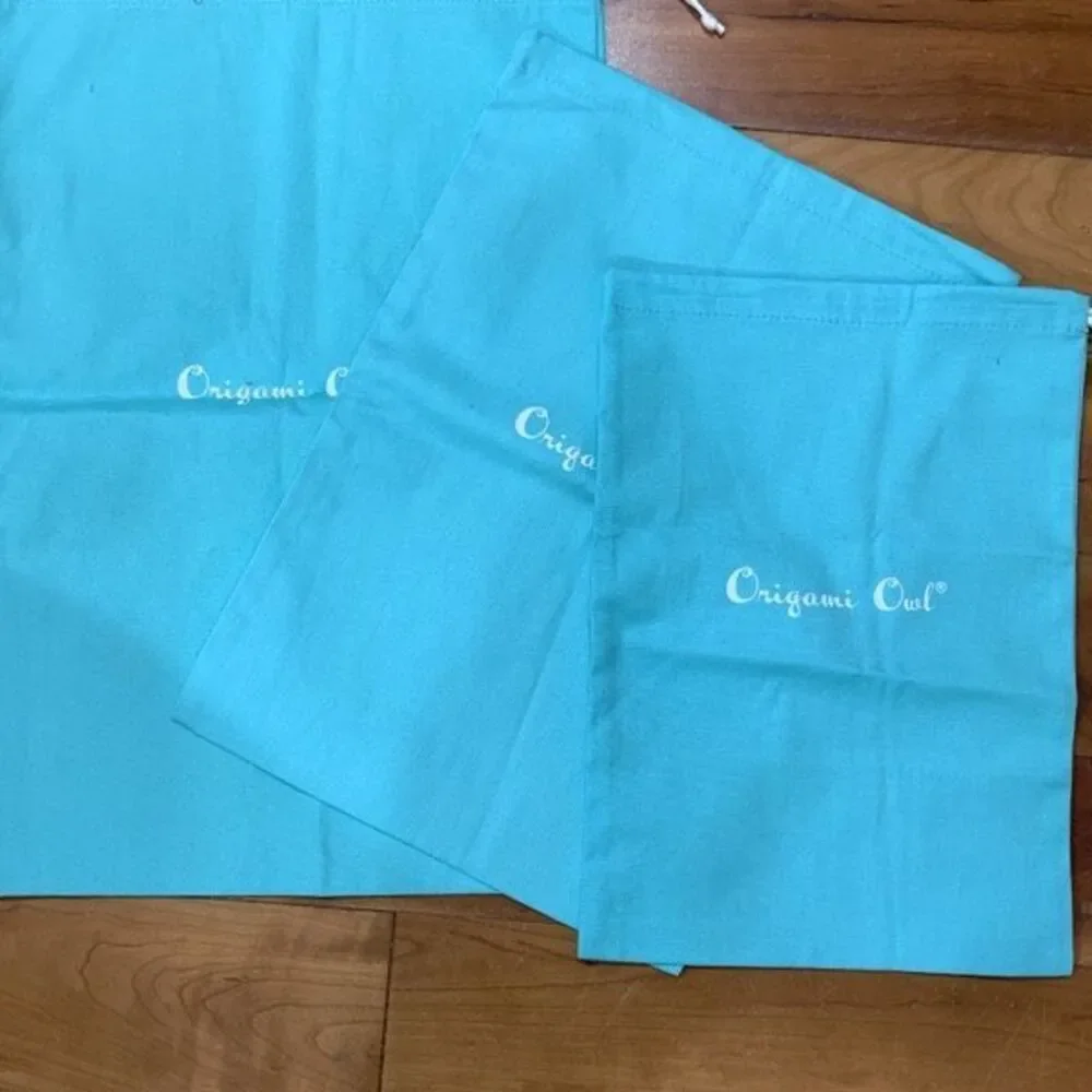 Turquoise Origami Owl Fabric Bags #travel #storage
